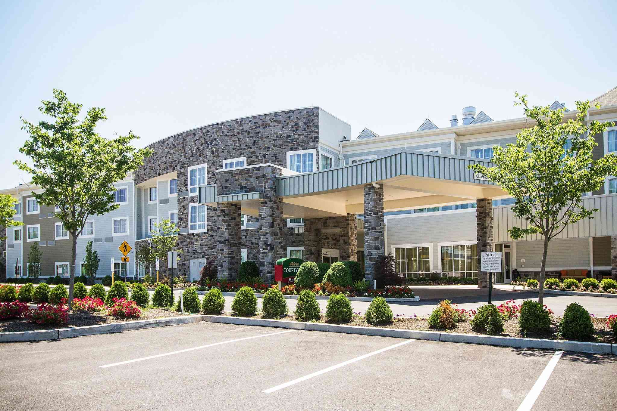 Courtyard by Marriott Philadelphia Springfield в Springfield, PA