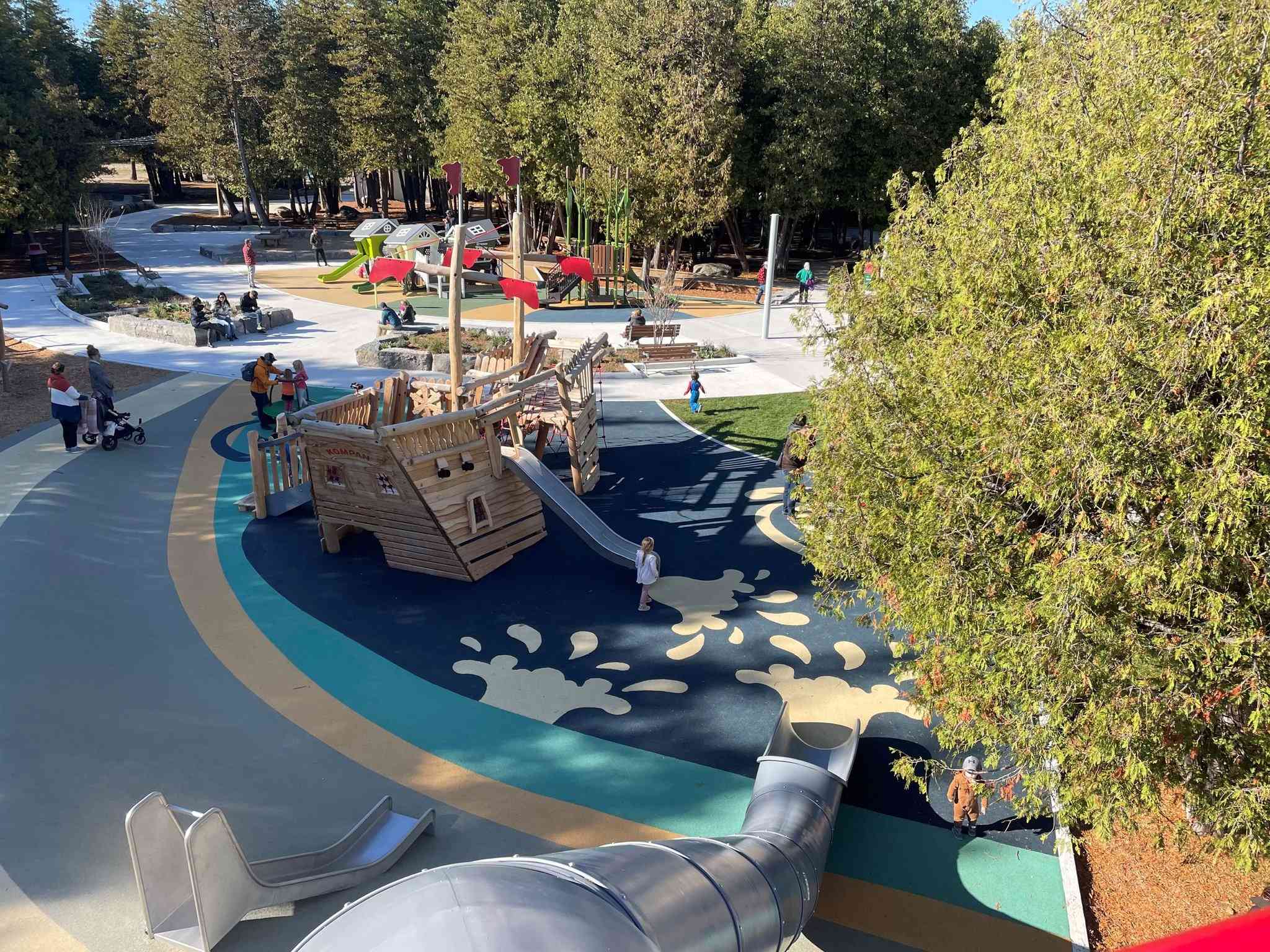 Holiday Inn Express & Suites Collingwood in คอลลิงวูด, ON