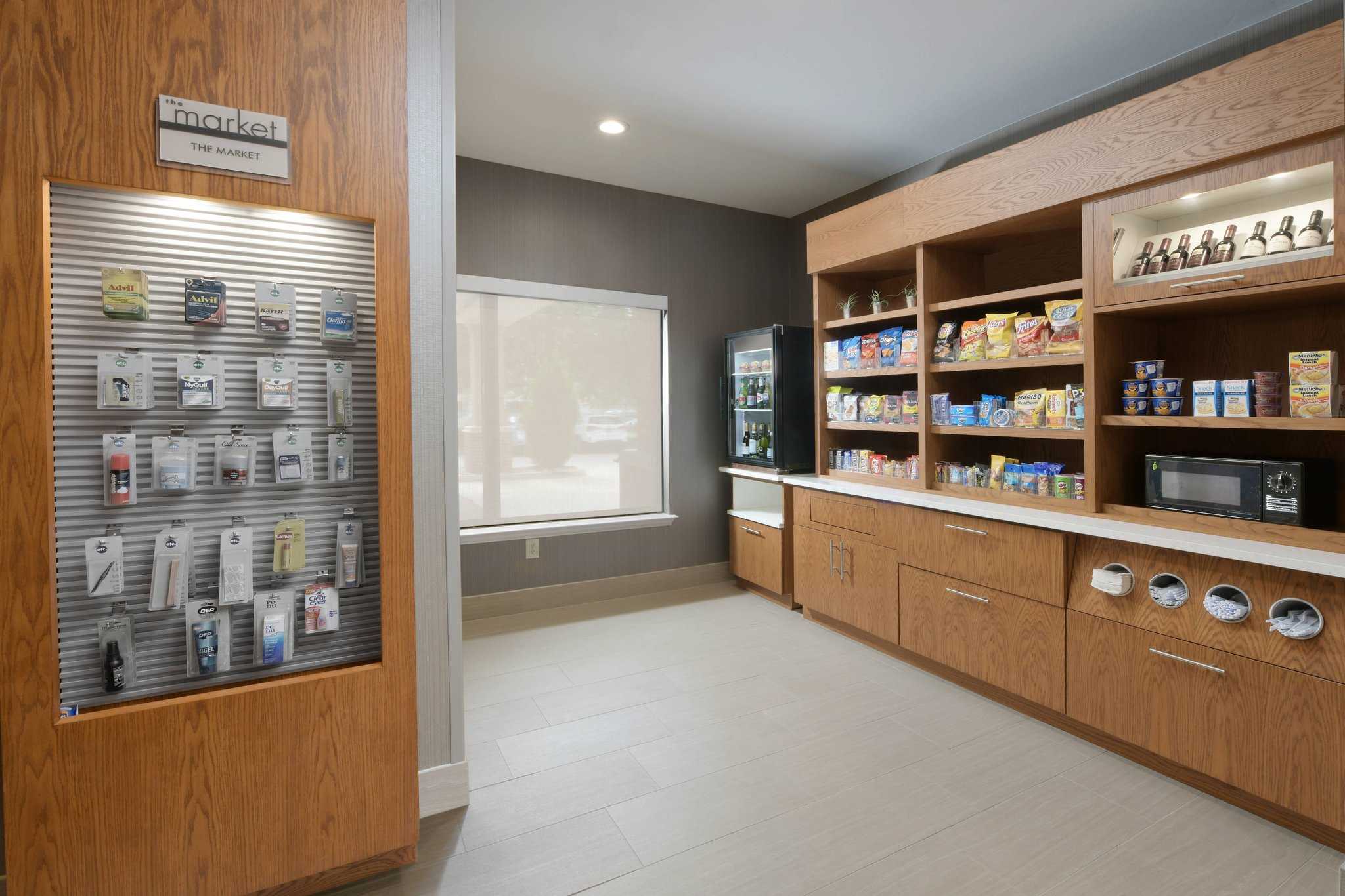 SpringHill Suites by Marriott Dallas Addison/Quorum Drive в Addison, TX