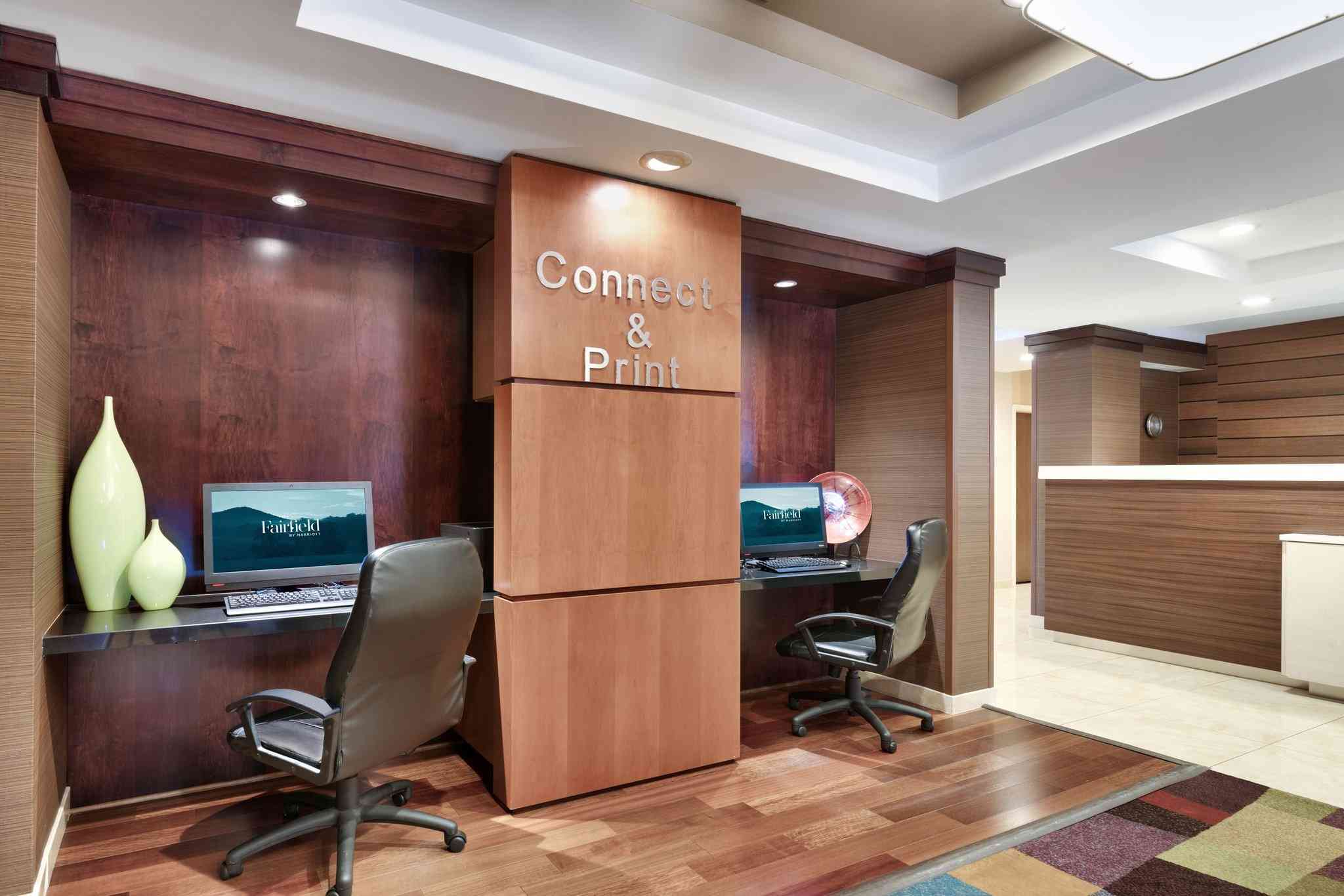 Fairfield Inn Lexington Park Patuxent River Naval Air Station в Lexington Park, MD