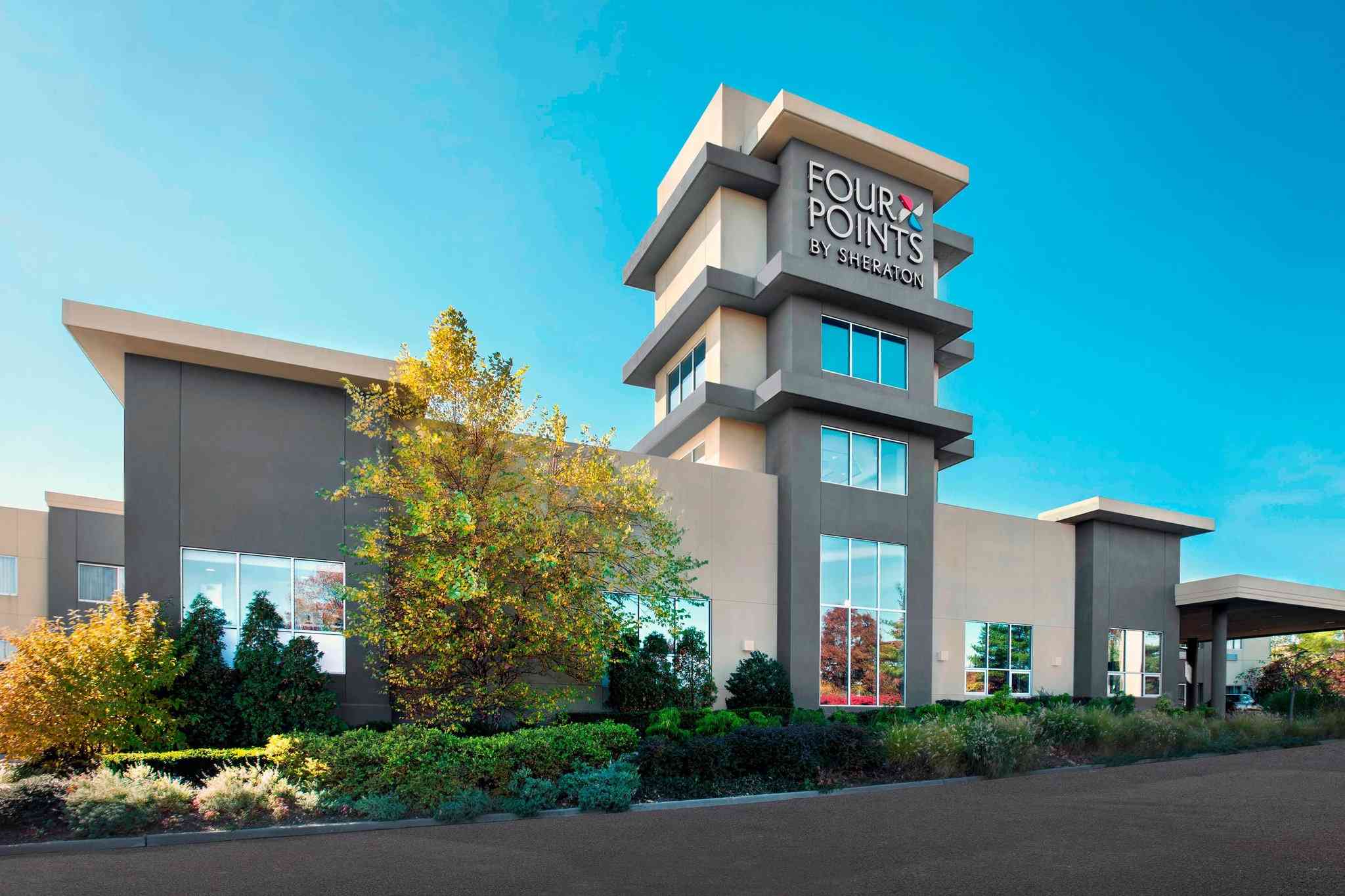 Best Western Premier Plainview-Long Island Hotel в Plainview, NY